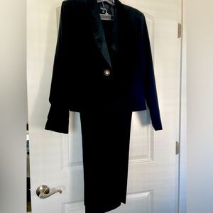 Isabella size 12 black pantsuit with embroidered button, tuxedo style great cond